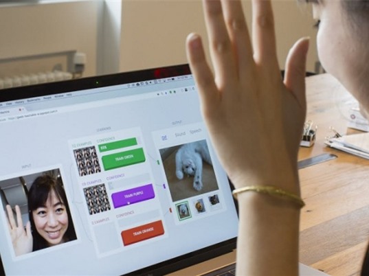 Dạy AI cho học sinh tiểu học bằng các mô hình giả lập